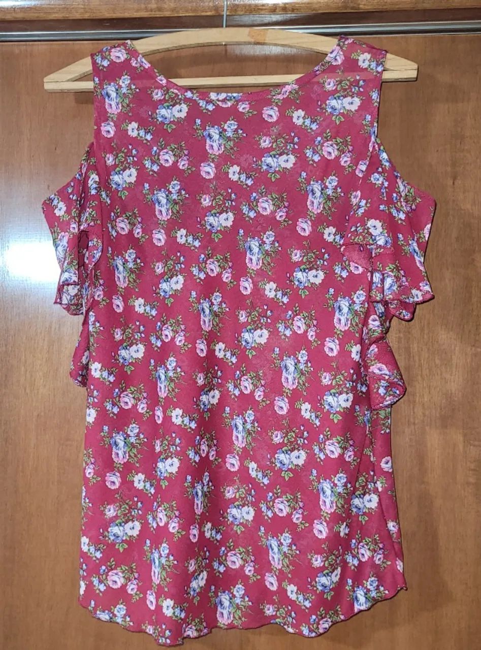 Blusa vinho florida - usada - Foto 2
