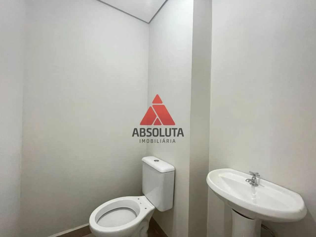 Sala Comercial com 43,61m² de área útil com 2 lavabos e 1 vaga coberta - Foto 5
