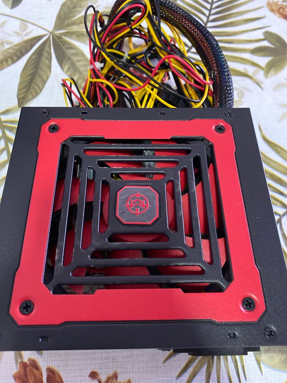 Fonte TOMAHAWK 500W (apenas 9 meses de uso, em perfeito estado) - Foto 2