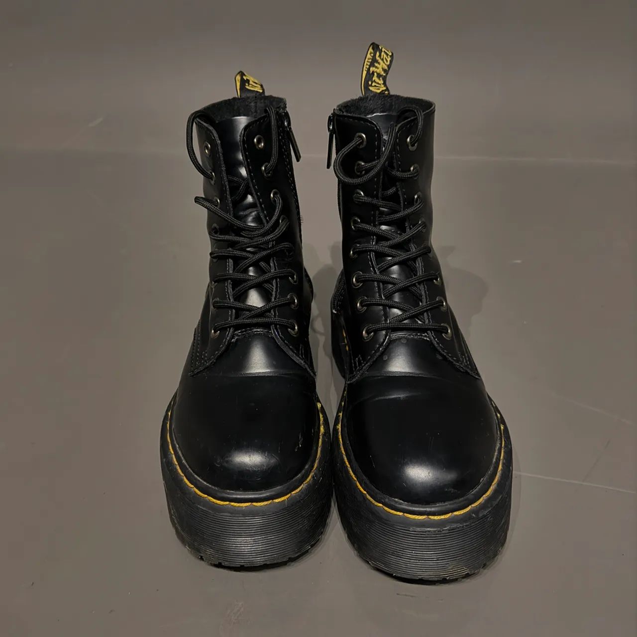 Bota Dr Martens Preta 39/40 - Foto 4