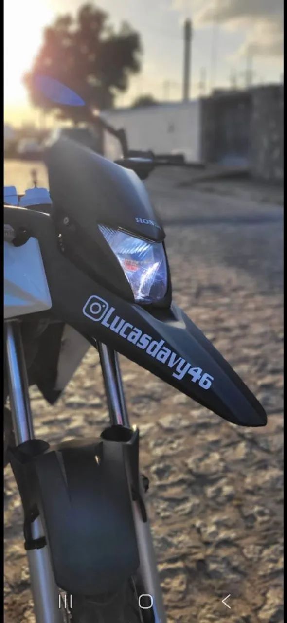 Xre 300 nova