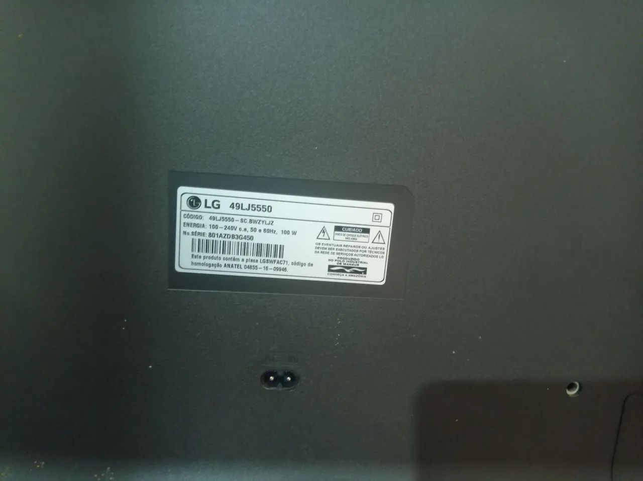 Vendo esta TV LG Smart 49 polegadas tela quebrada  - Foto 4