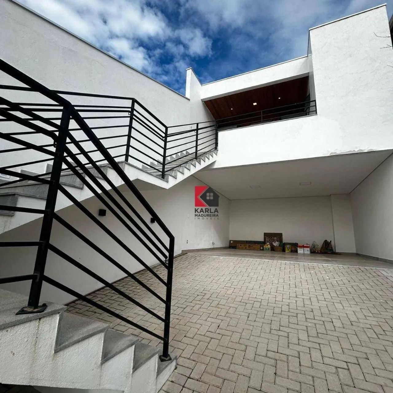 CASA DE 03 QUARTOS SENDO 01 SUÍTE NO BAIRRO LUNDCEA! - Foto 2