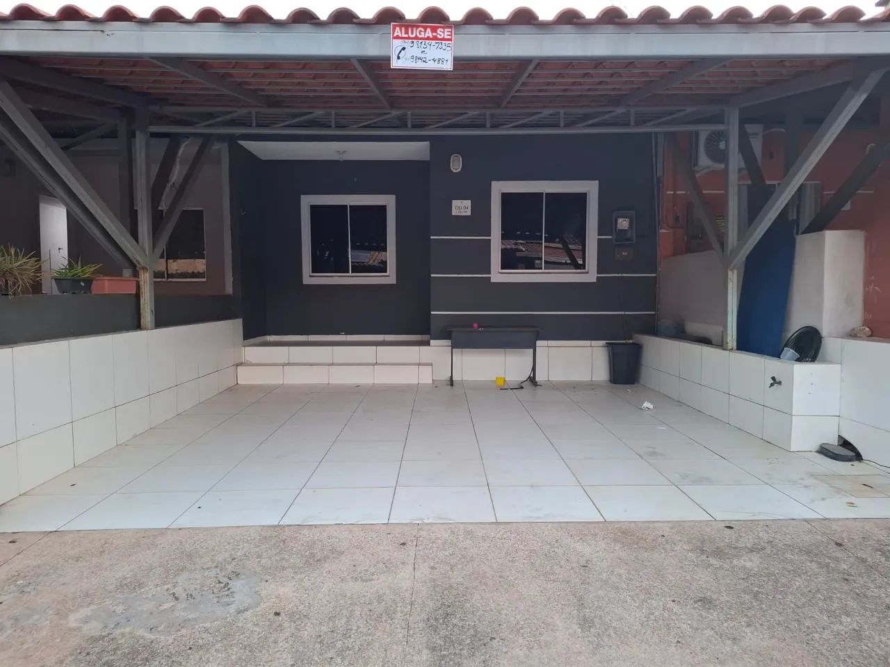 Alugo casa no Cond. Amec Ville
