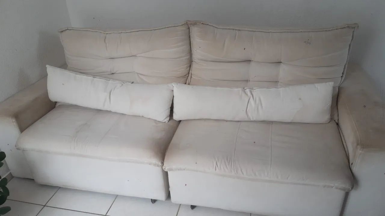 Vende-se sofá retrátil e duas caixas de som usadas  - Foto 2