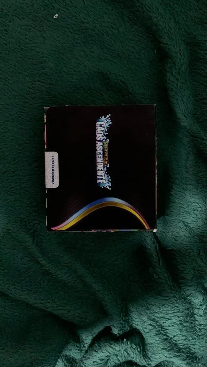 Super box de pokemon caos ascendente 36 packs