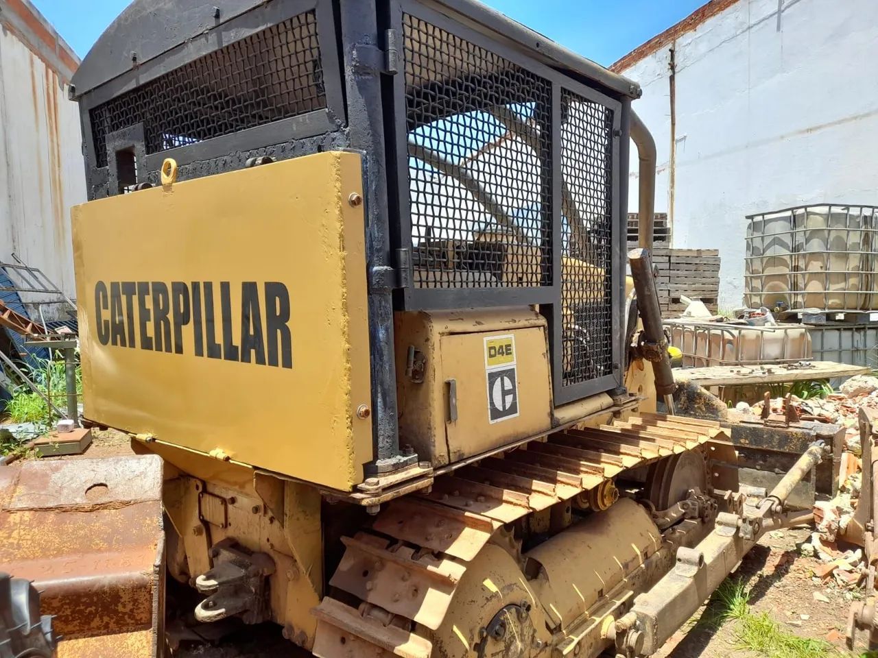 trator de esteira caterpillar D4E  - Foto 3