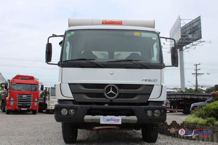 Mercedes Benz 2730 6x4 - Foto 4