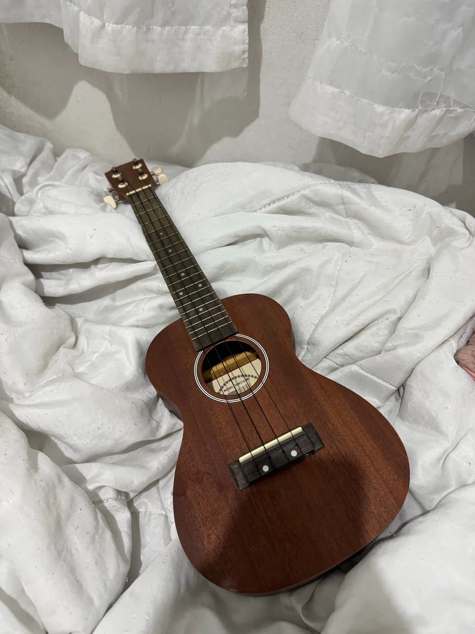 UKULELE VOGGA SOPRANO - ÓTIMO ESTADO - Foto 2