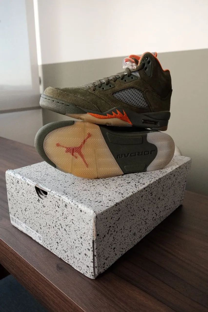 Tênis Nike Air Jordan 5 retro 