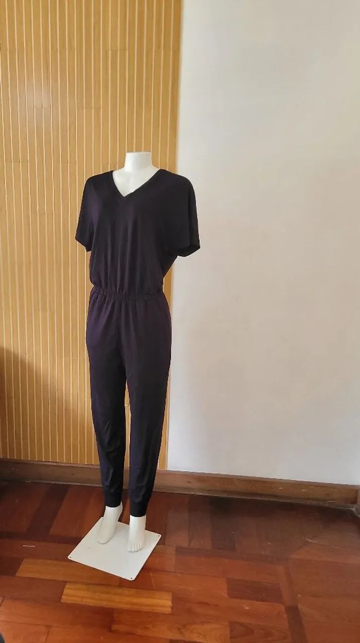 Macacão preto longo casual novo tam M - Foto 2