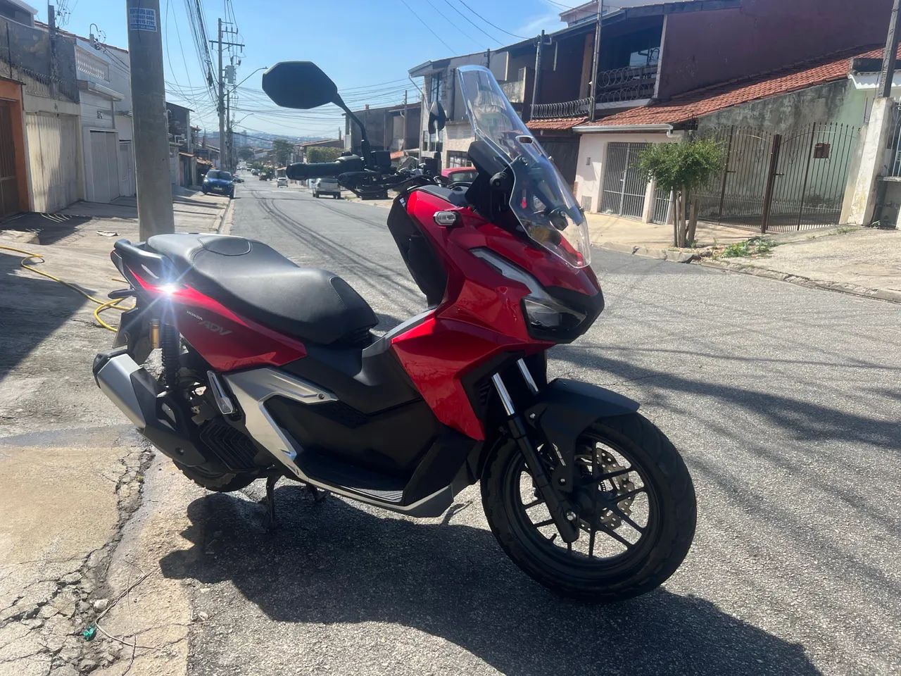 Honda ADV - Foto 2