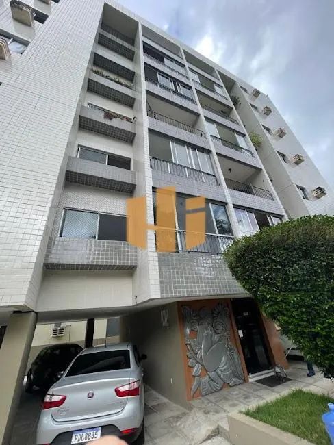 Apartamento à venda no Edf. Menfis - Derby