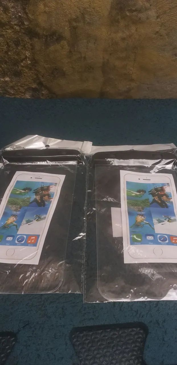 Capa impermeável para CELULAR 