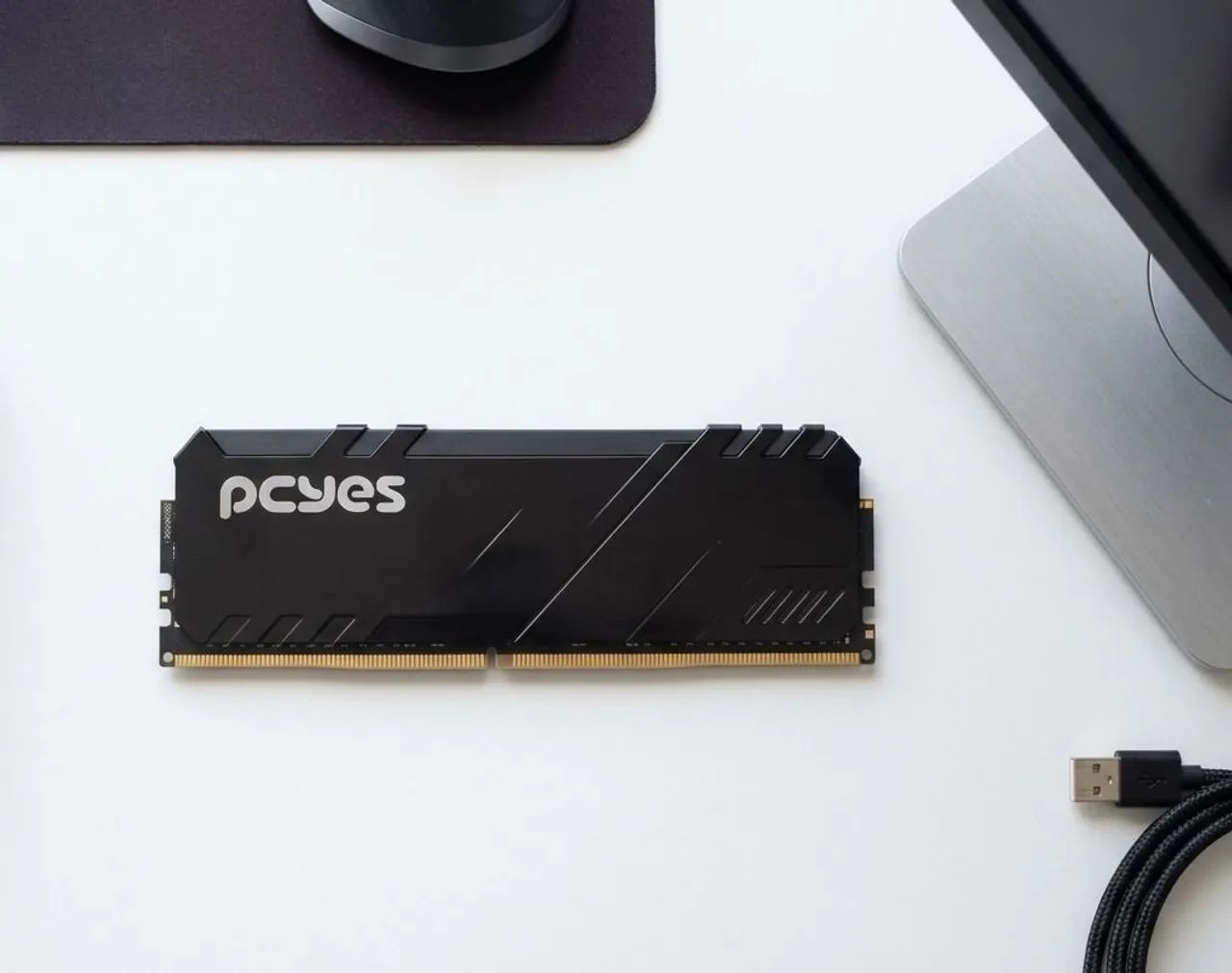 Memória de 32Gb Ddr4 pra Pc Lacrada na Cx. - Foto 3