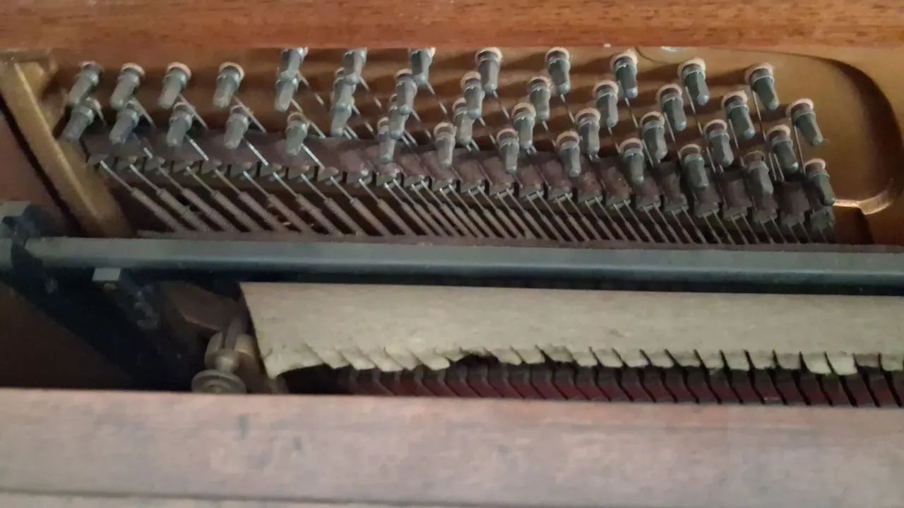 Piano vertical alemão Steinberg  - Foto 4