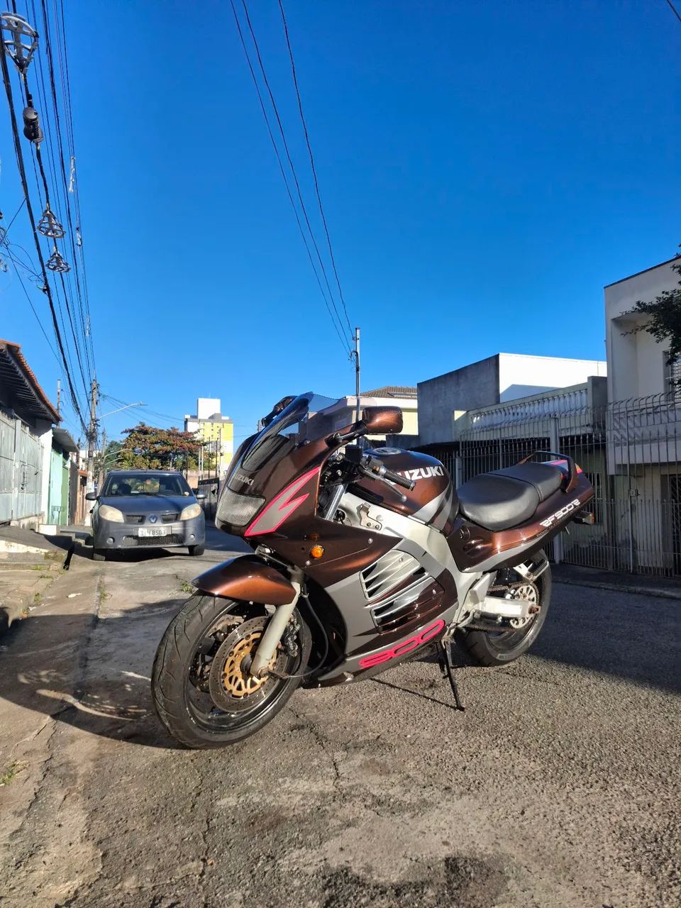 Suzuki RF900R 1998