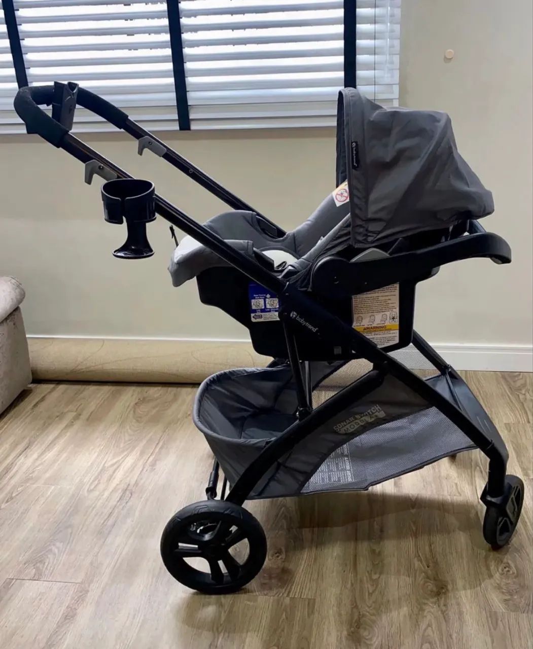 Carrinho de bebê importado dos EUA - Foto 3