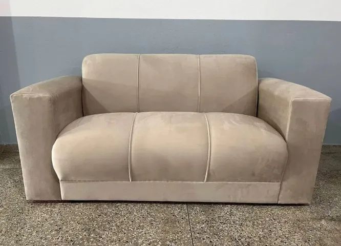 Sofá 3 Lugares com puff em várias cores  - Foto 2