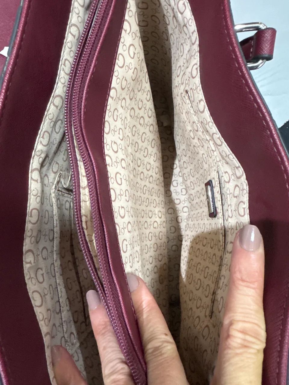 Bolsa Guess Original Importada? + Necessaire - Foto 4