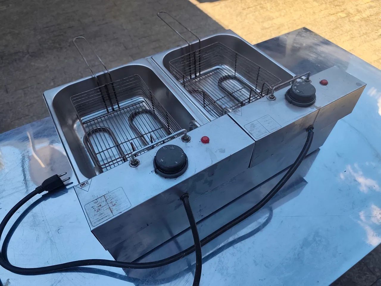 Fritadeira elétrica 220v