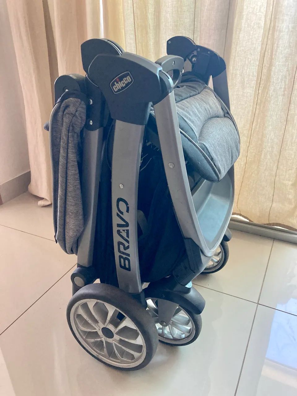 Conjunto Carrinho + Bebe Conforto Chicco - Foto 2