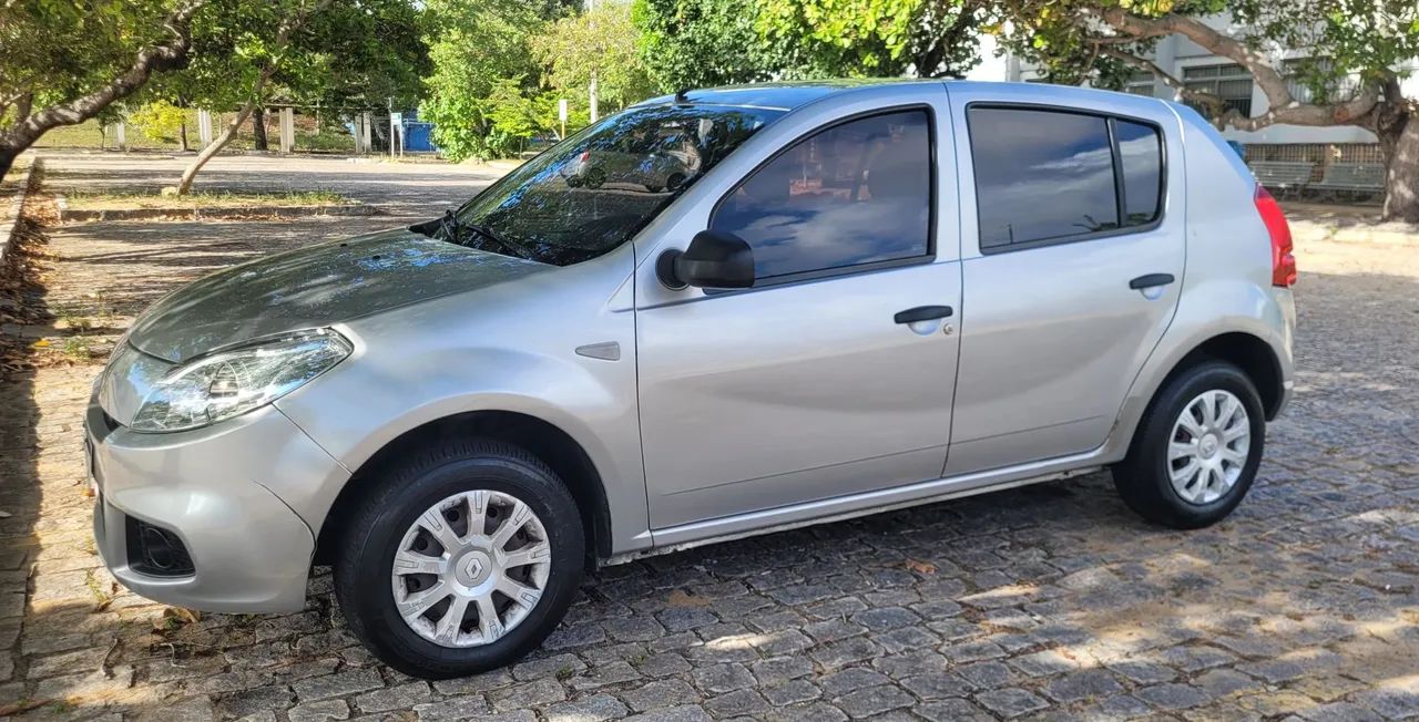 Renault Sandero AUTHENTIQUE HI-FLEX 1.0 16V 5P 2012