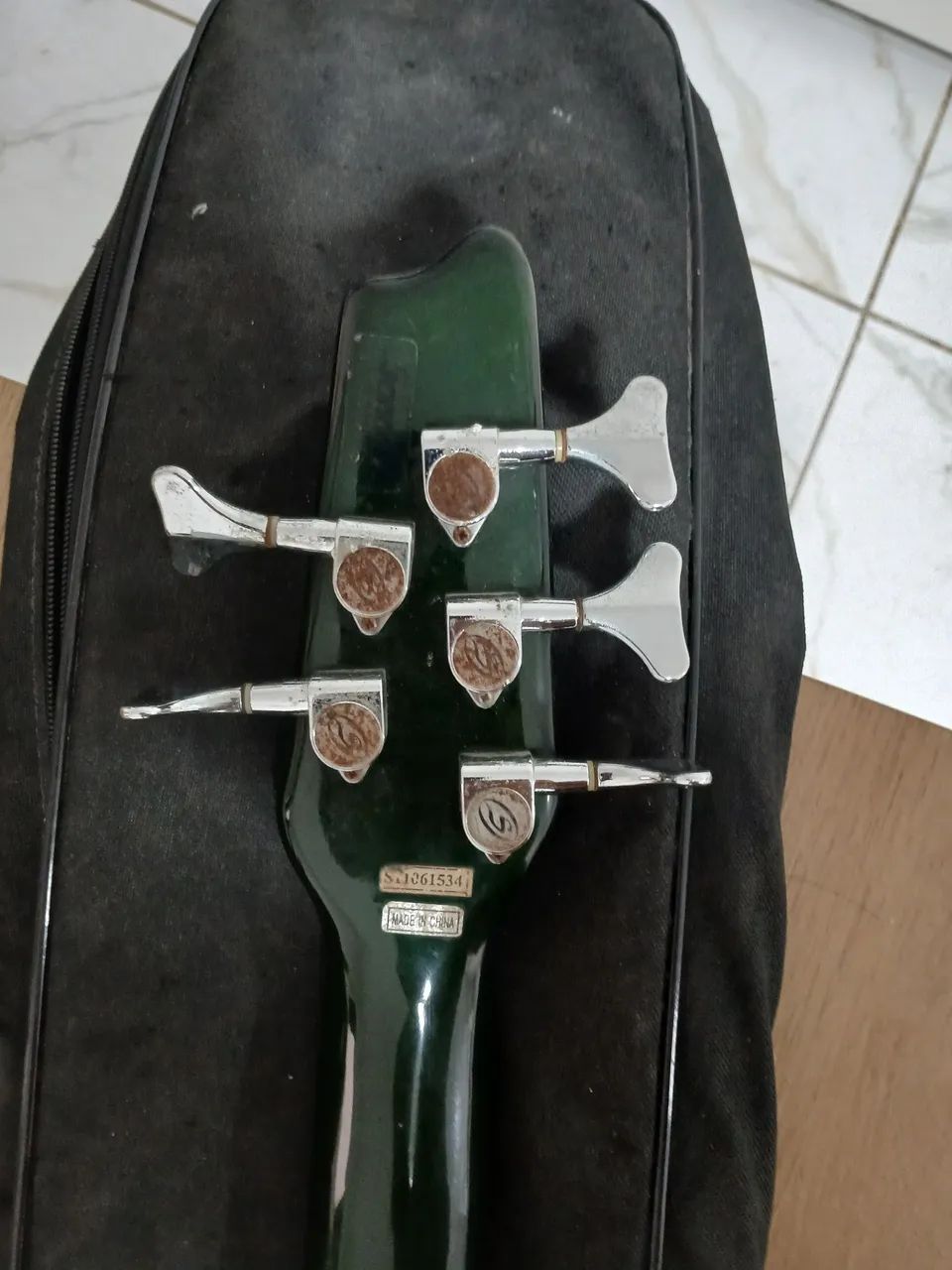 Baixo strinberg 5 cordas  - Foto 4