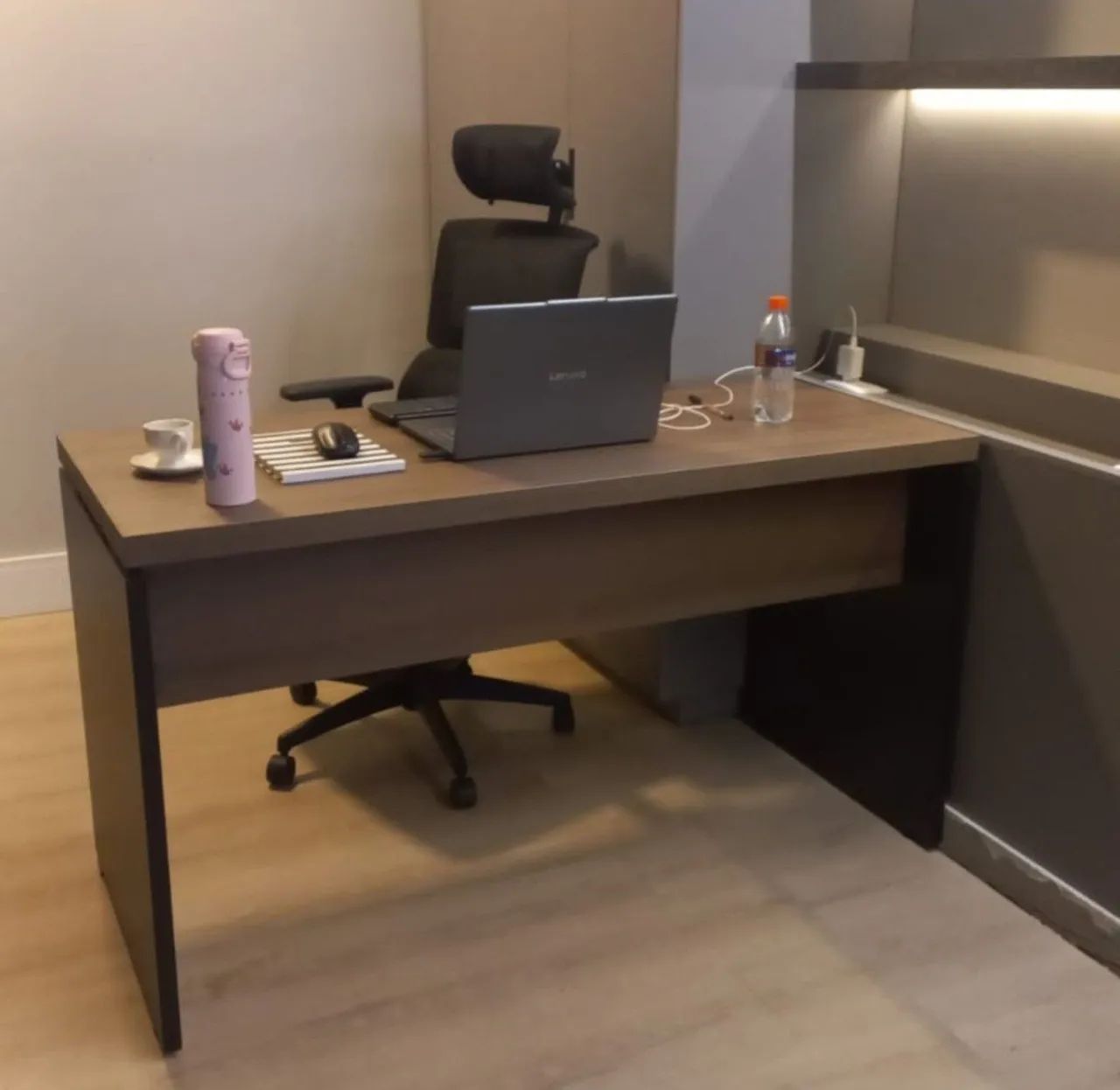 Mesa de escritório 135x80
