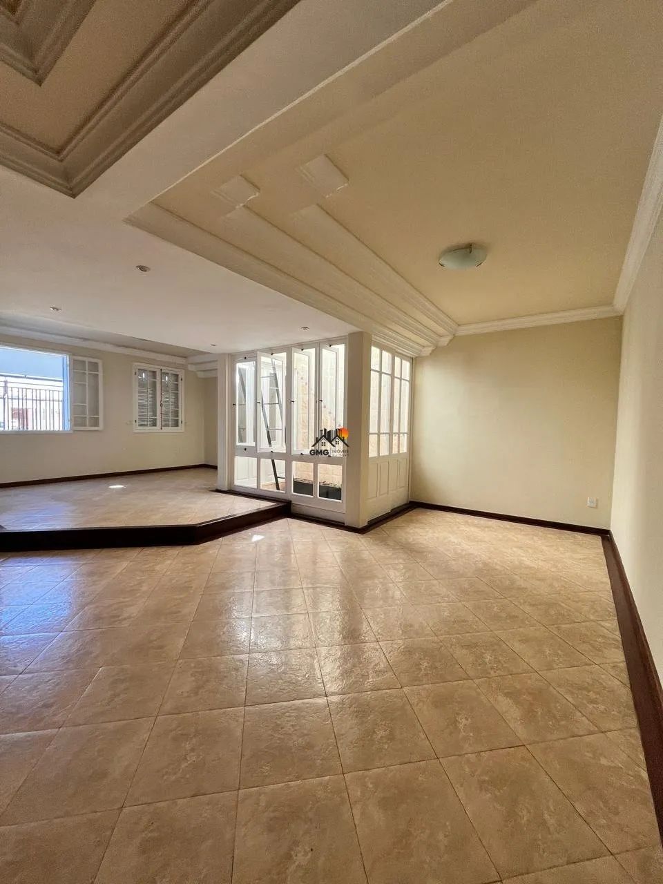 Casa com suítes, hidromassagem e closet - Foto 5