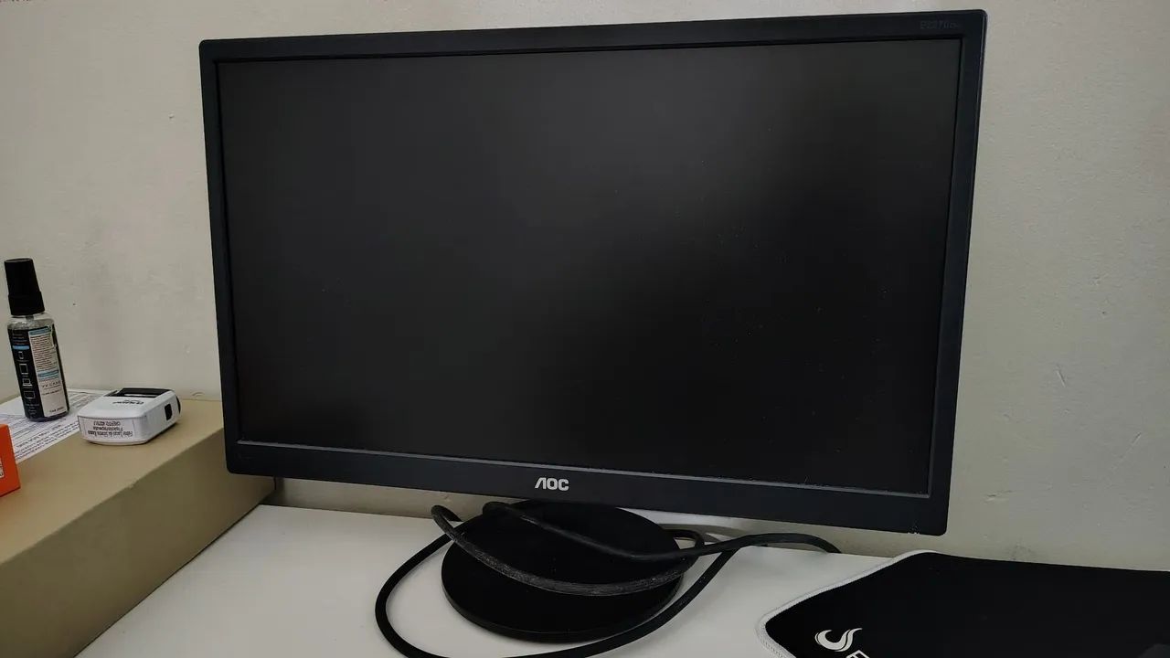 Monitor AOC E2270SWN 21,5" Full HD - Excelente Estado