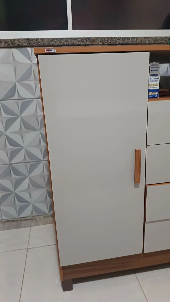 Cômoda 2 portas e 4 gavetas - Foto 4