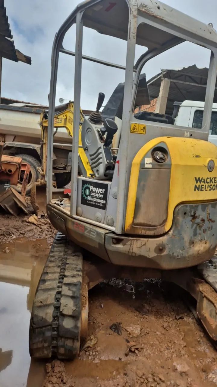 Mini Carregadeira Wacker Neuson - 28z3 - 2014 - Foto 2
