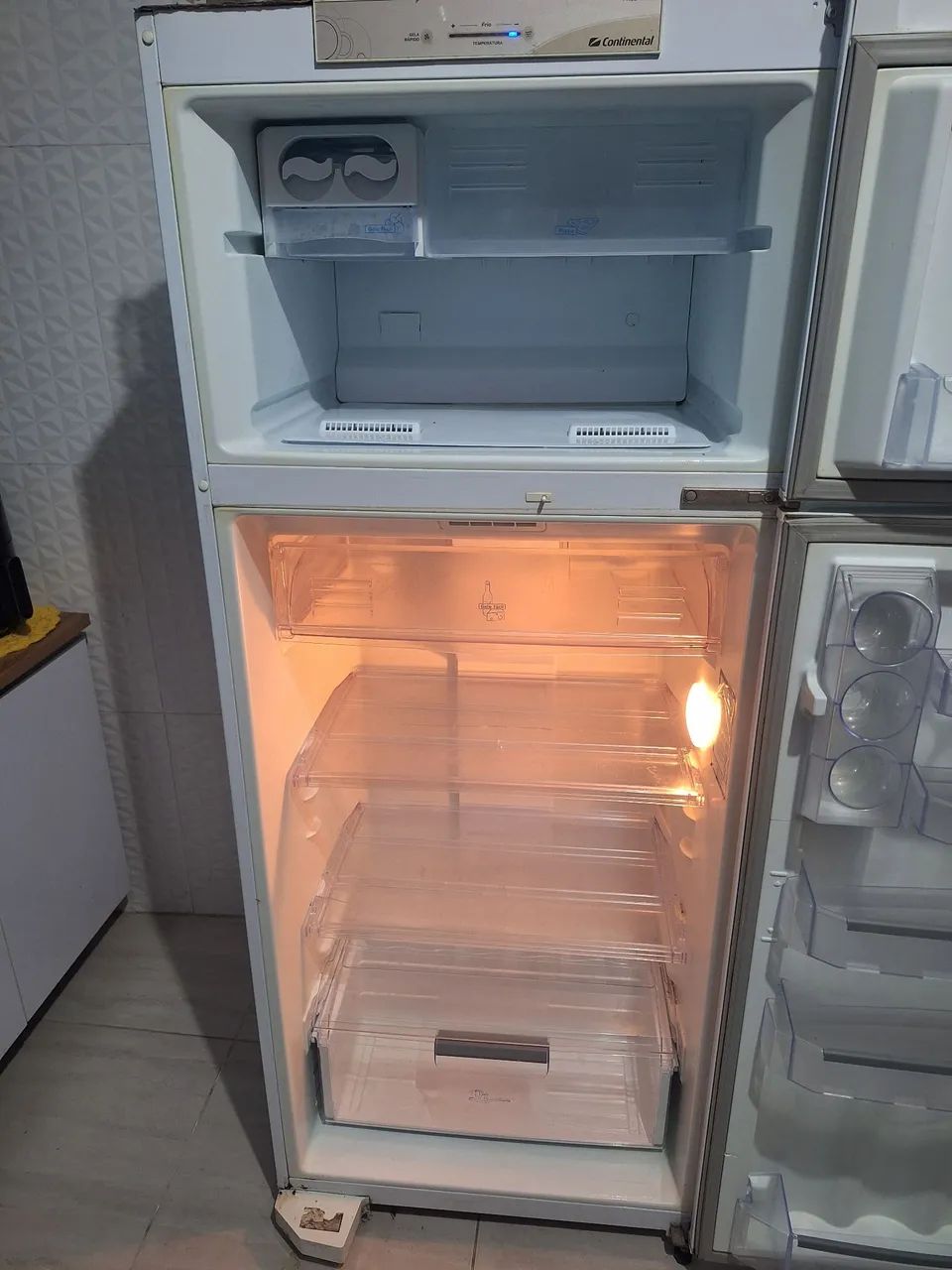 Vendo Geladeira Continental "USADA" - Foto 5