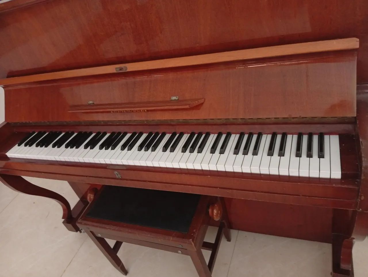 Piano acústico vertical Zimmerman - Instrumentos musicais - Jardim