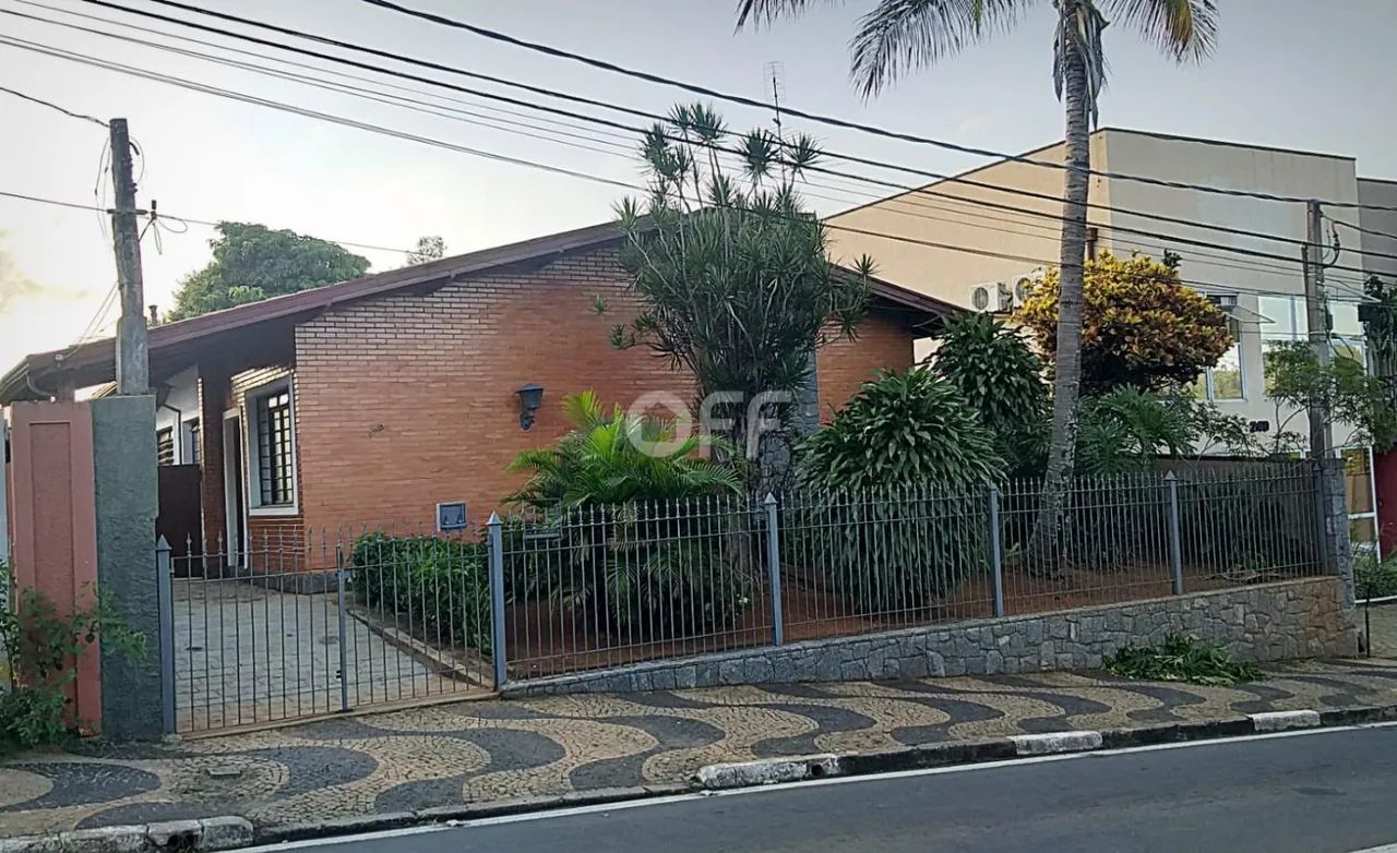 Casa à venda em Sousas, Campinas SP