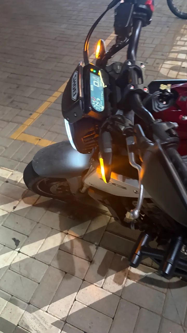 CB 650r - Foto 2