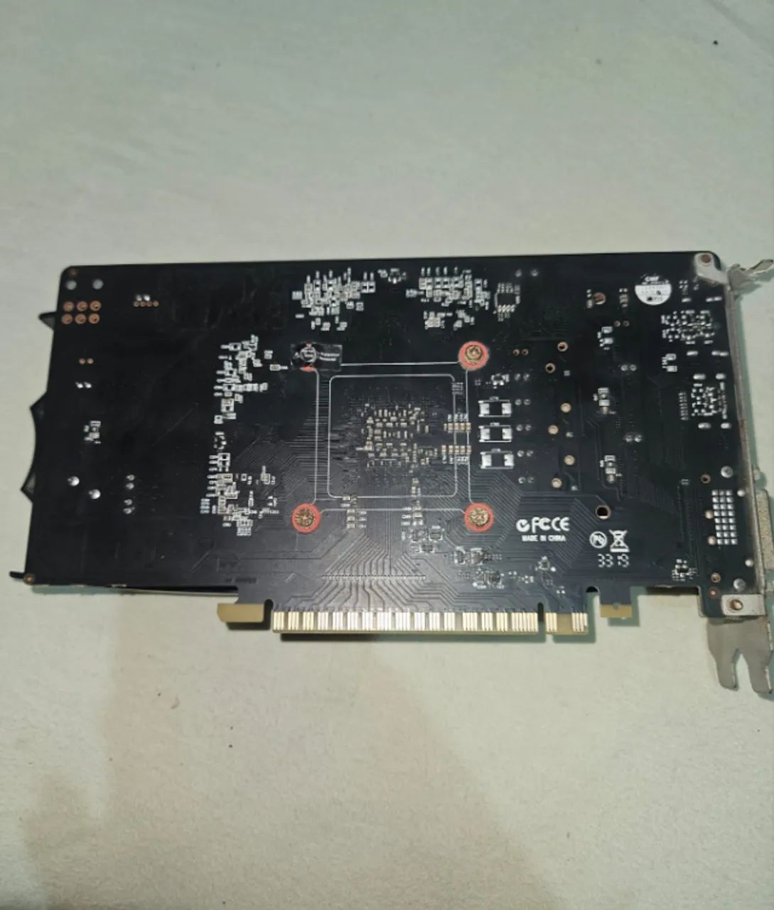 GTX 1050 Ti 4GB GDDR5 128-bit - Foto 2