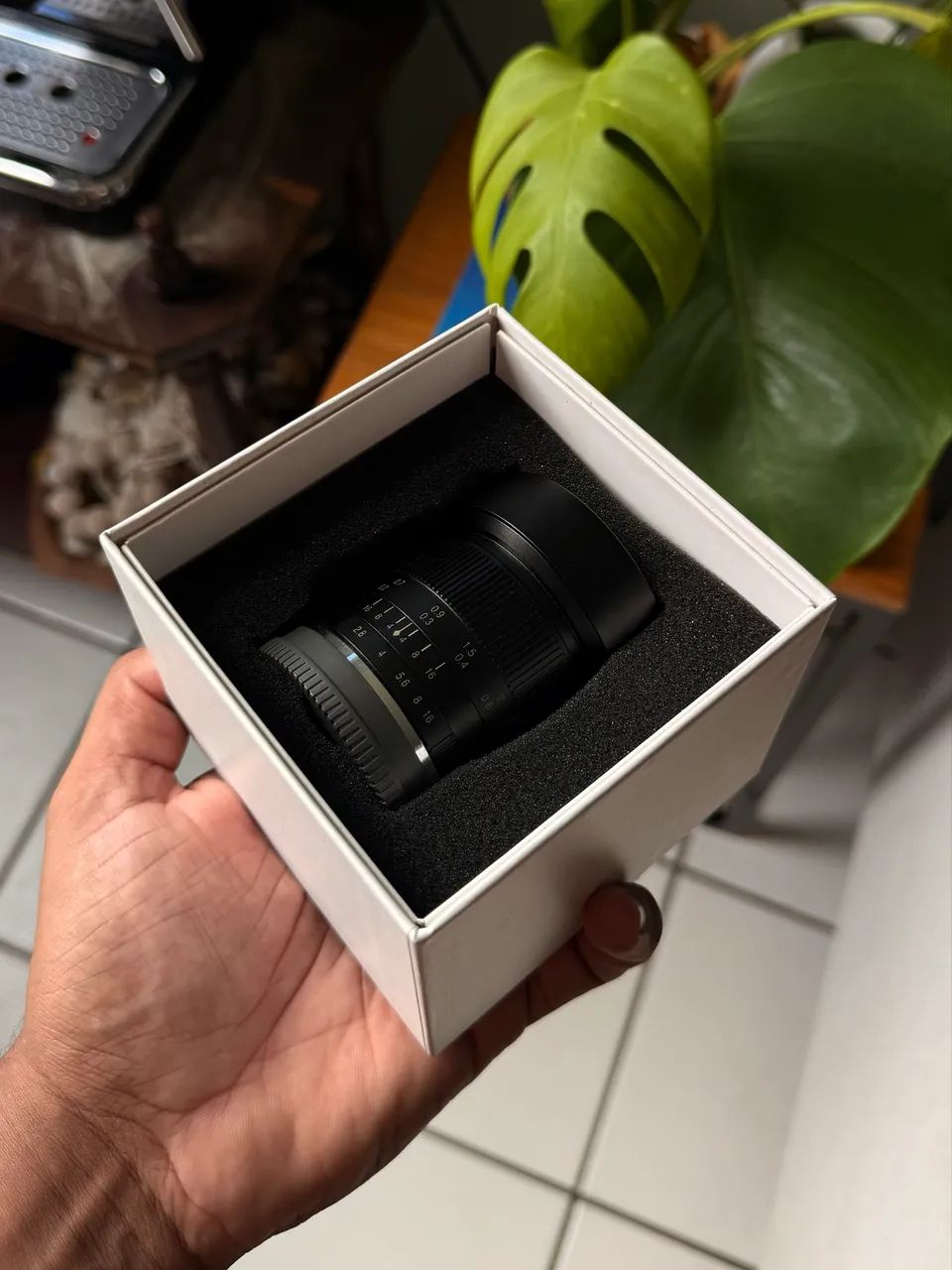 Lente 12mm f2.8 para Sony E-Mount
