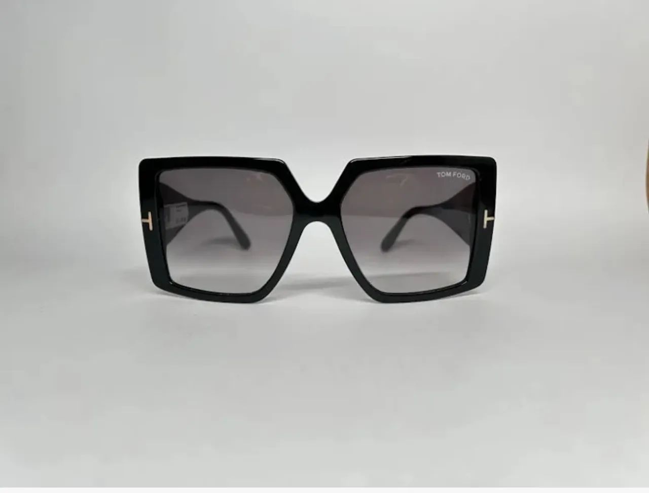 Óculos Tom Ford Quinn TF790