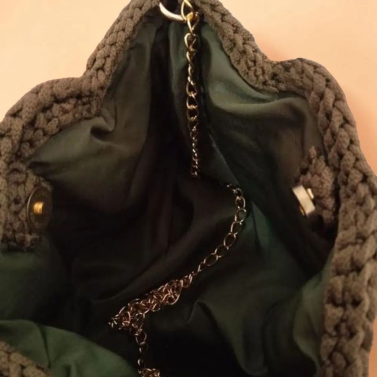 bolsa de luxo crochê verde oliva com alça de corrente - Foto 5