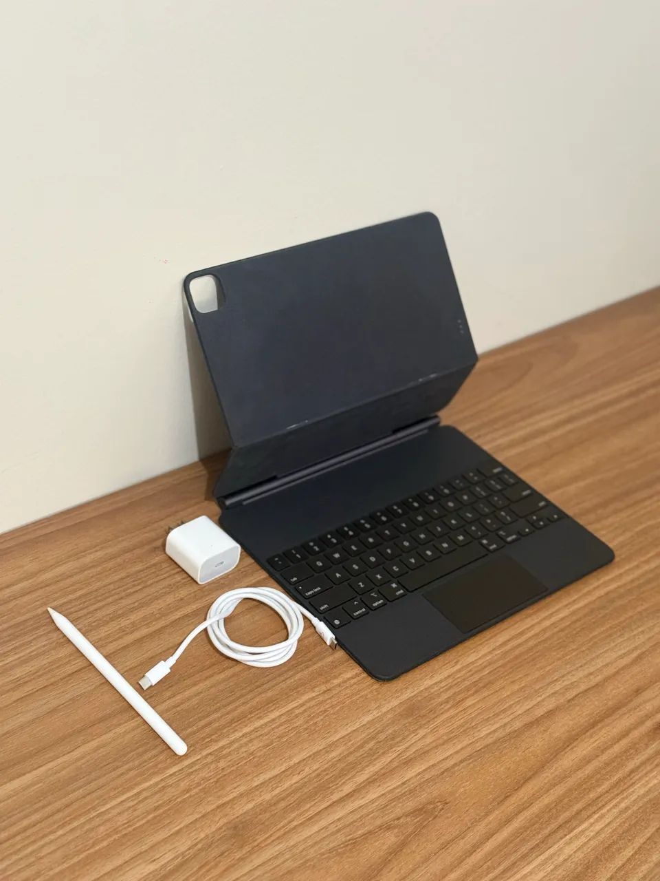 iPad Pro 12.9" (5ª Ger) M1 256GB + Magic Keyboard + Apple Pencil 2 - Foto 4