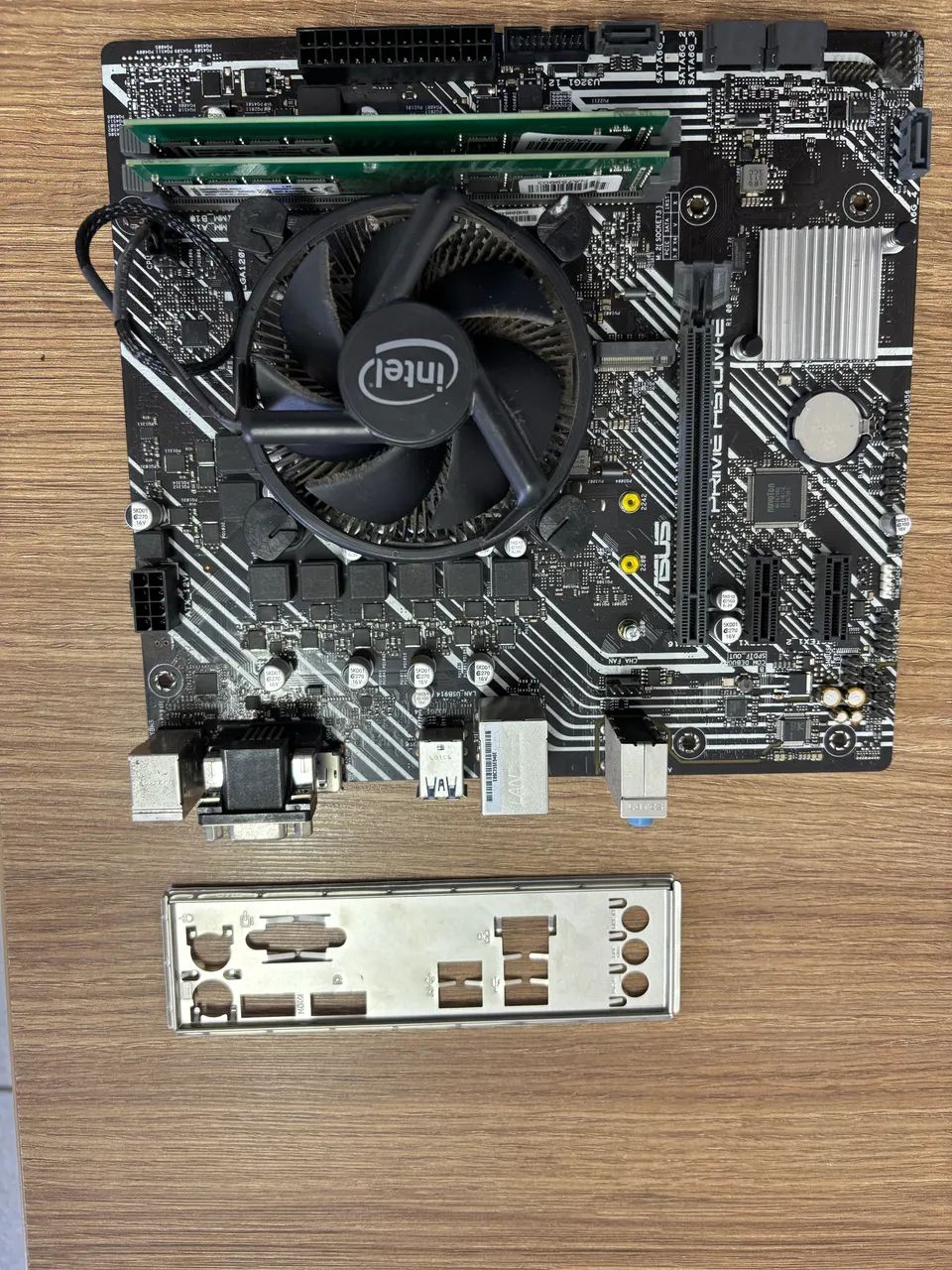 Kit h510 i3 10100 e 16gb ram 