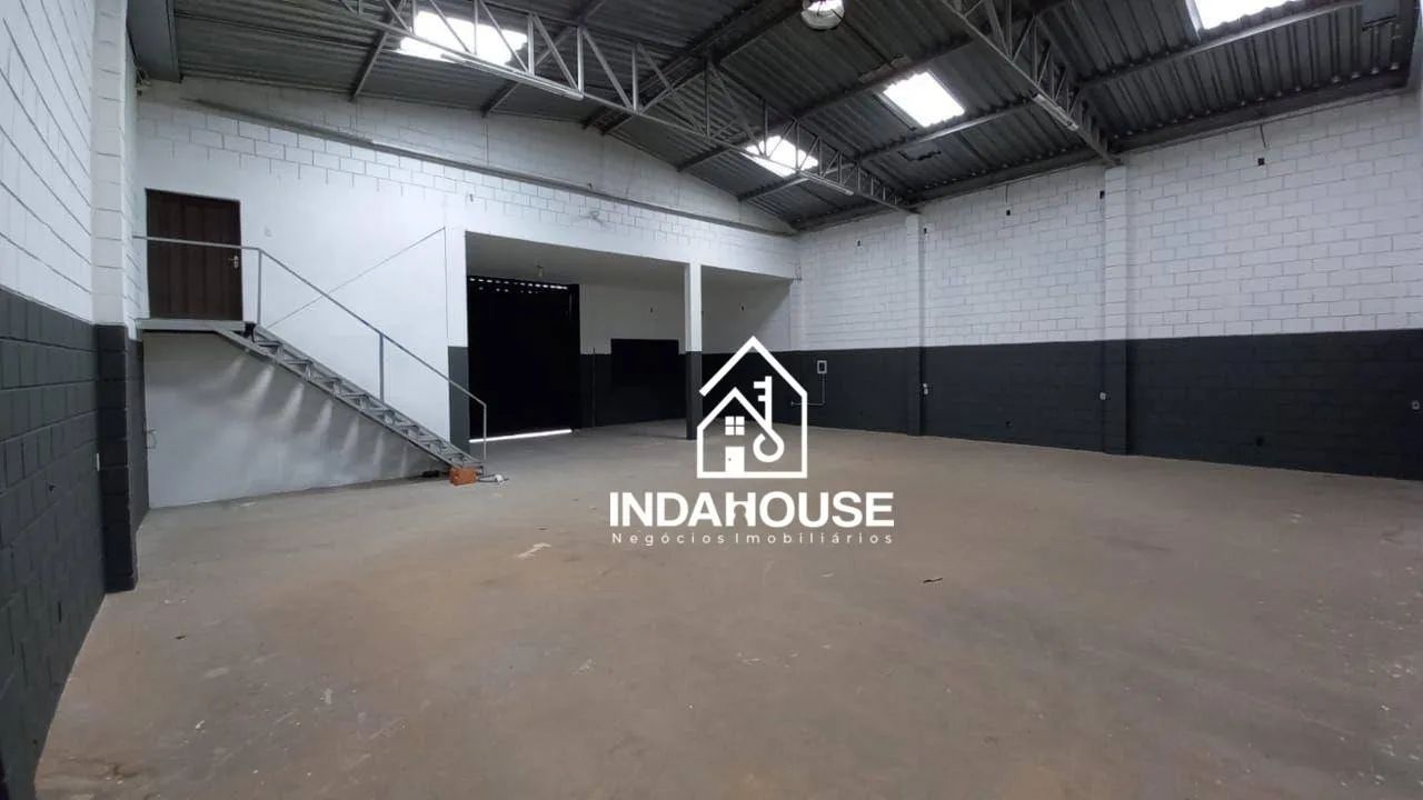 Salão Comercial AC.250m2, 4 vagas frontais. - Foto 2