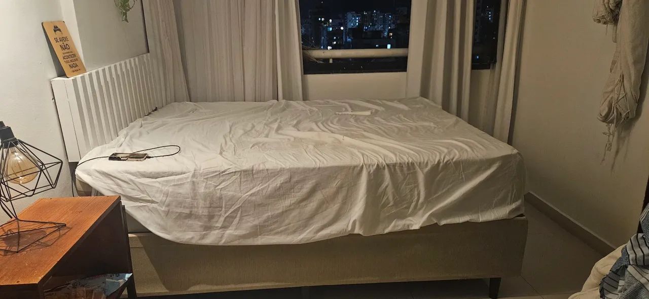 Cama Queem