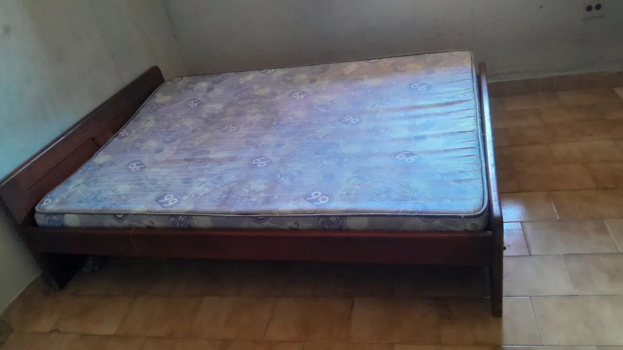 Cama de Casal + Colchão - Foto 2