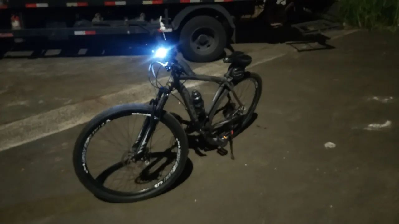 Bicicleta aro 29 impecável  - Foto 2