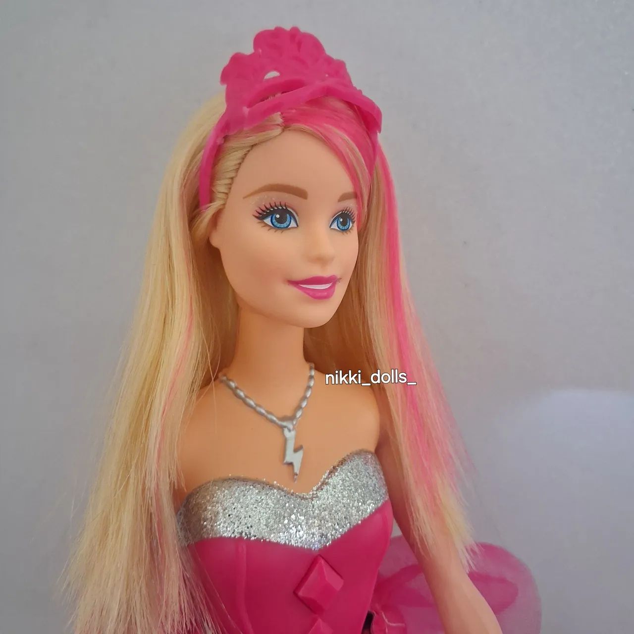 Kara Barbie Super Princesa Boneca super heroína  - Foto 2