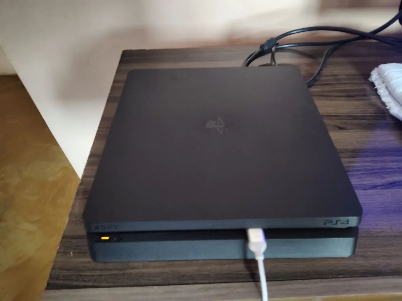 Ps4 slim 