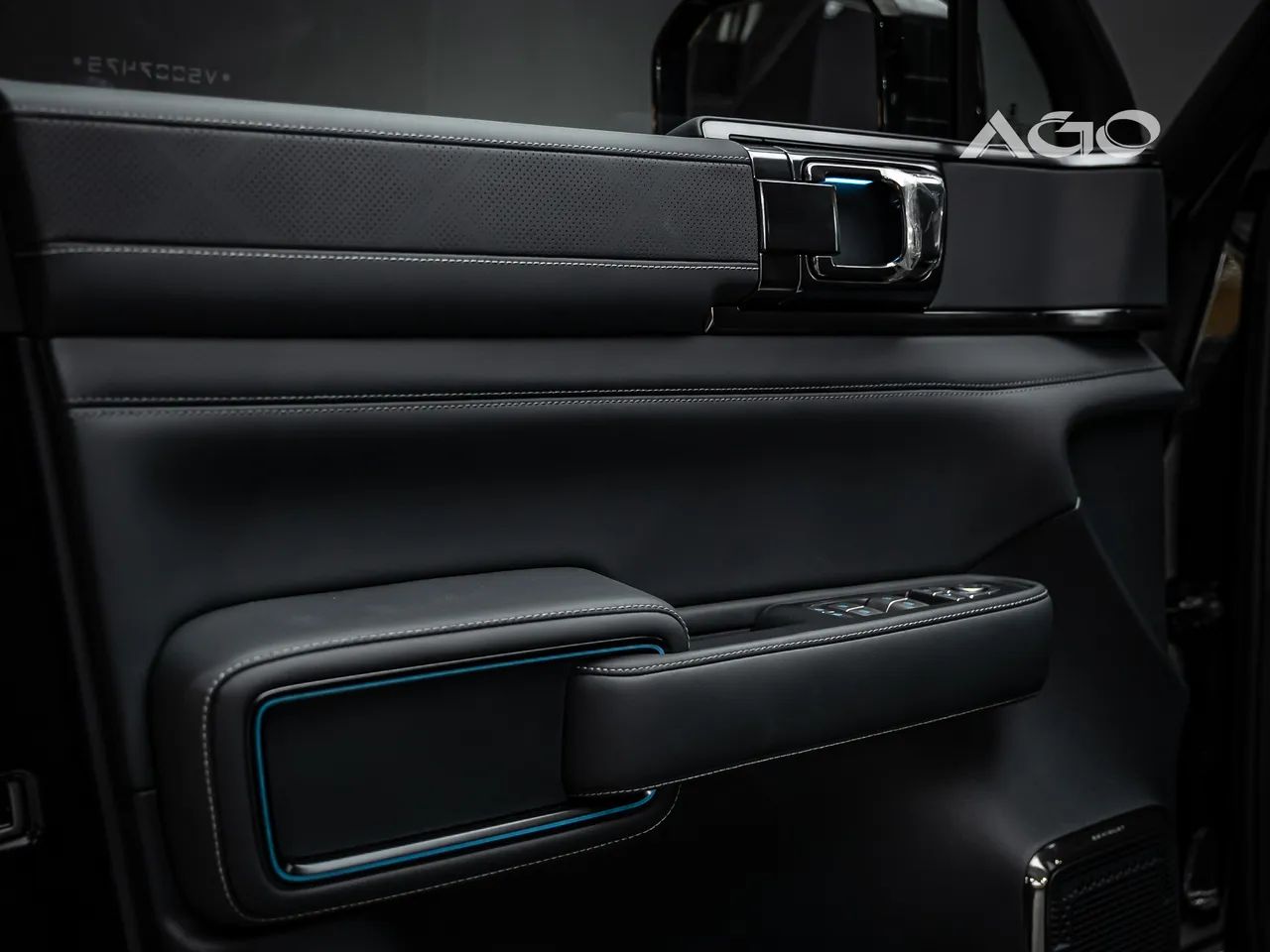 Denza B5 SUV híbrido plug-in, foto 11 de 16